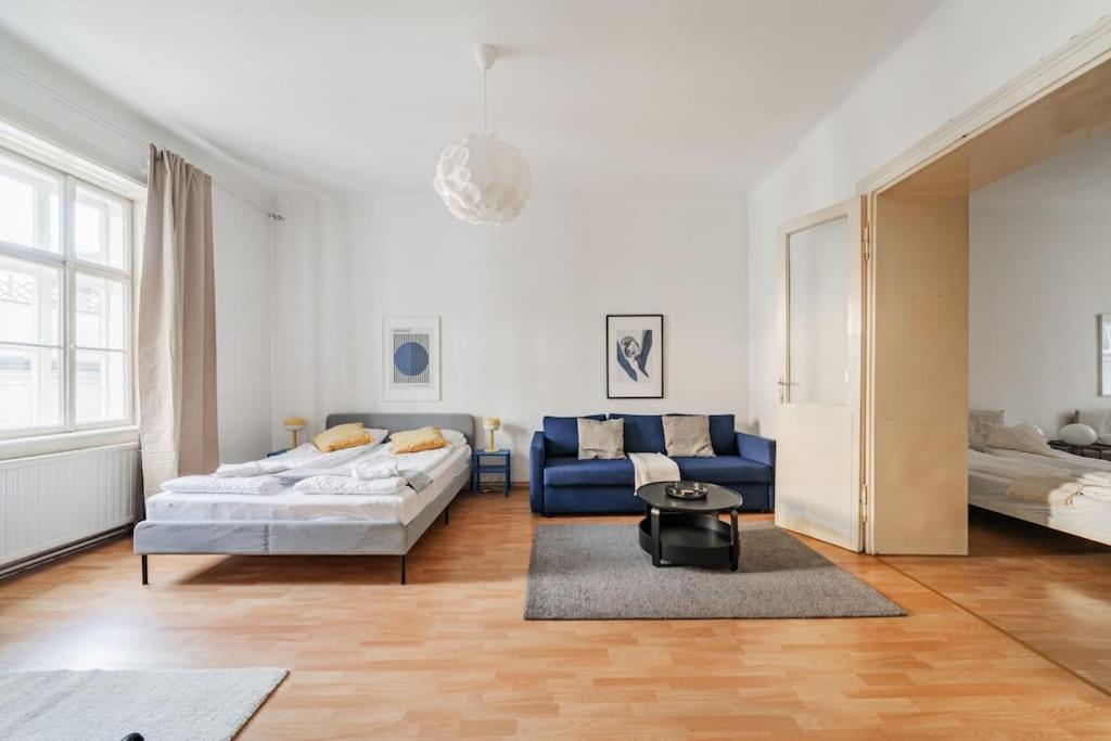 Zentrale Wohnung Fuer Entdecker Vienna Esterno foto